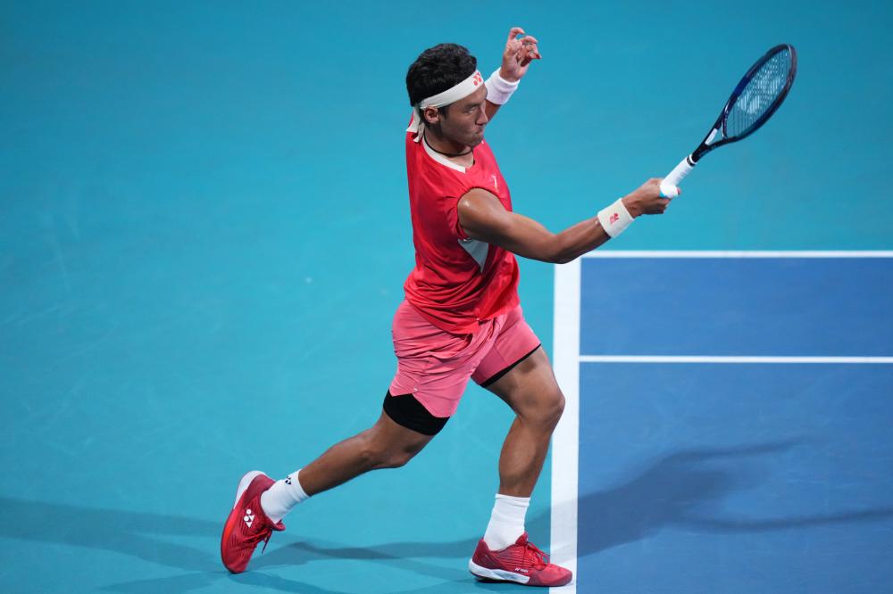 米体：弗拉霍维奇和加蒂今天分别在伦敦和里昂接受手术